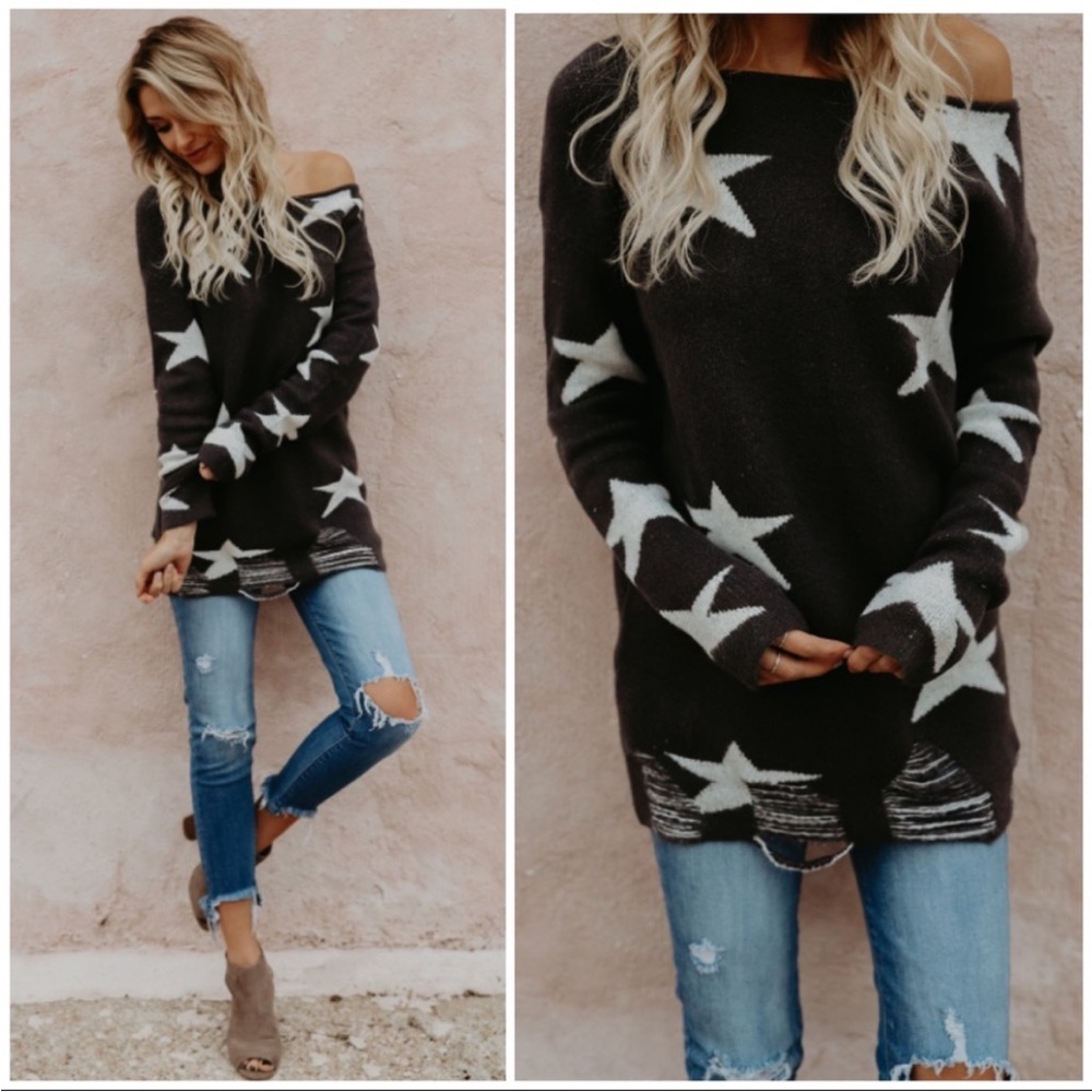 Size L GRAY sweater with white stars and distressed trim - Picture 1 of 6